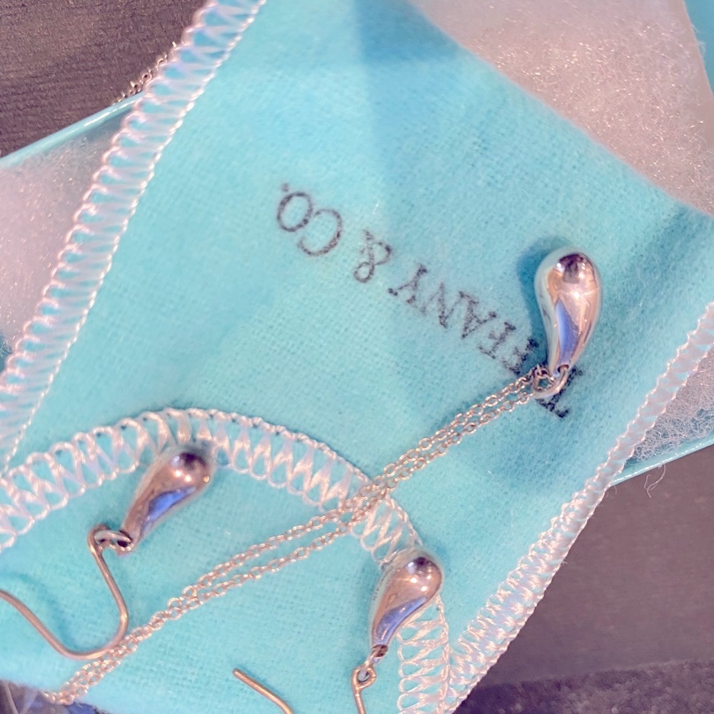 Tiffany Elsa Peretti necklace and earrings